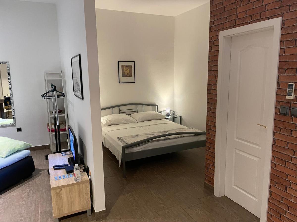 Apartmani Bm 比奥格勒·纳·莫鲁 外观 照片
