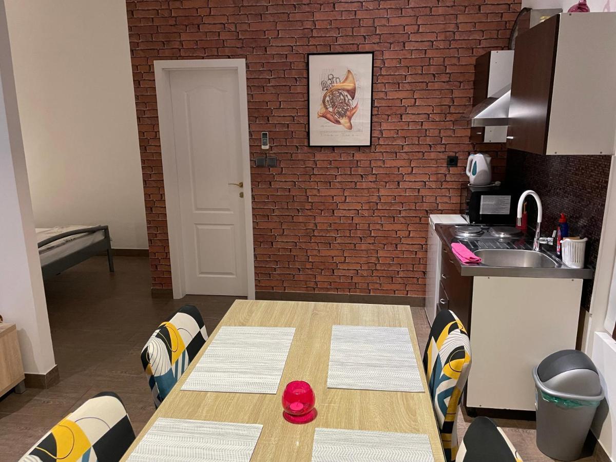 Apartmani Bm 比奥格勒·纳·莫鲁 外观 照片